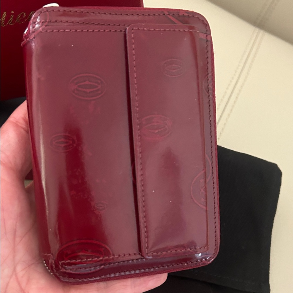 Cartier Red embossed leather zip around compact wallet - Picture 3 of 15